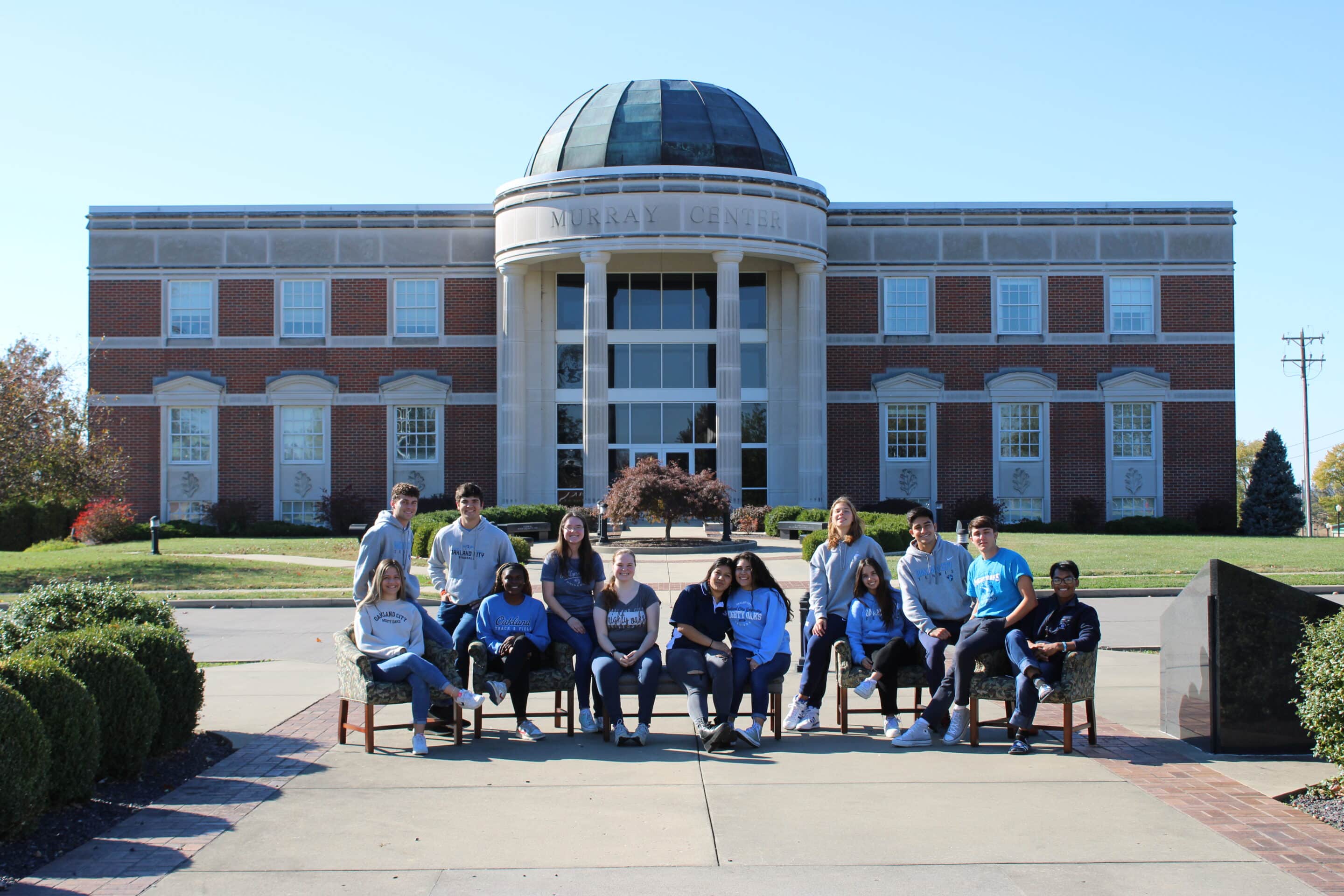 Student Ambassadors in front of the Murray Administrative Center